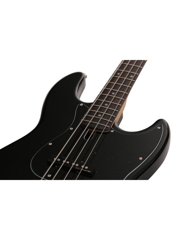 V3-4 Bk Rn Black