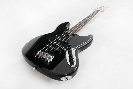 V3-4 Bk Rn Black